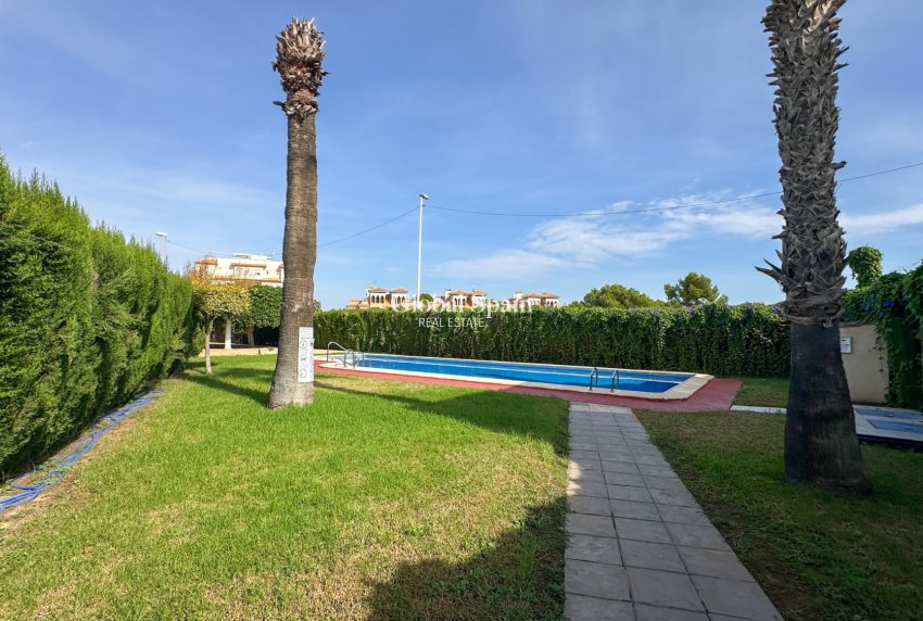 Venta - CASA -
ORIHUELA COSTA - Costa Blanca
