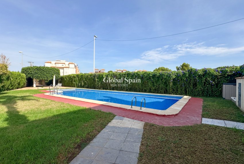 Venta - CASA -
ORIHUELA COSTA - Costa Blanca