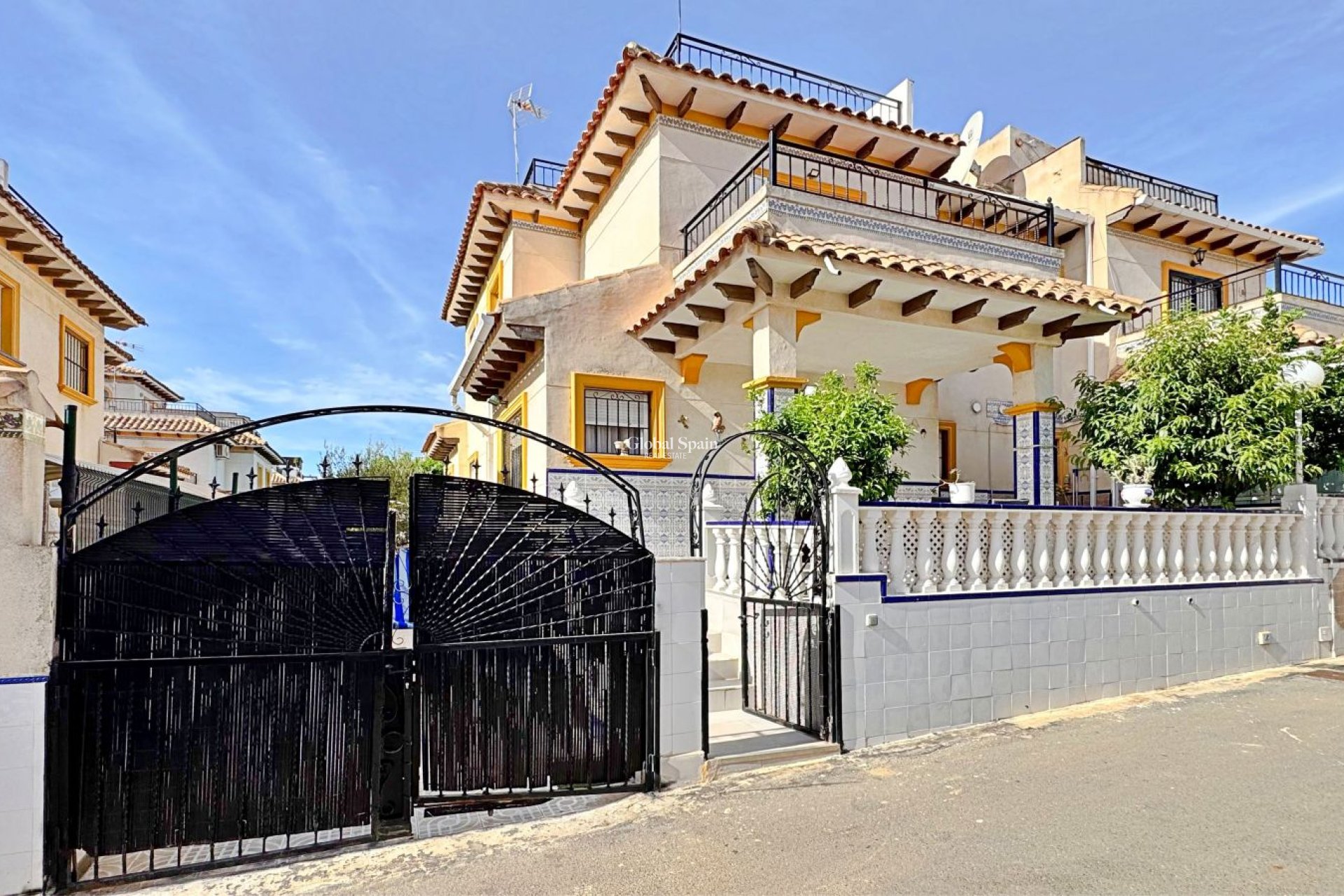 Venta - Casa -
ORIHUELA COSTA - La Campana