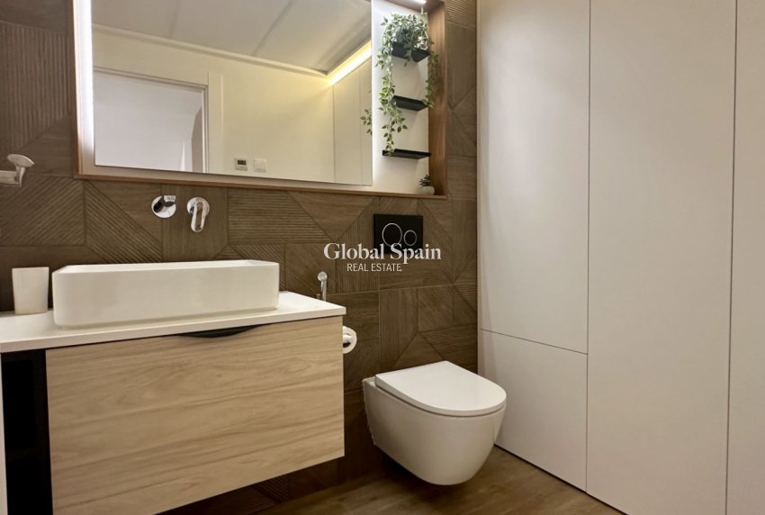 Venta - CASA -
ORIHUELA COSTA - La Florida