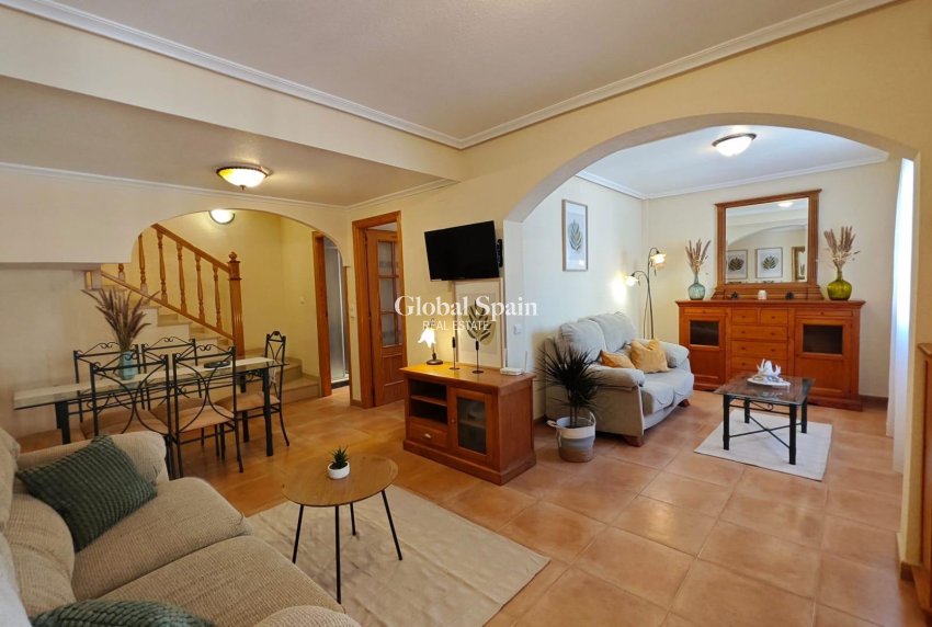 Venta - CASA -
ORIHUELA COSTA - La Florida
