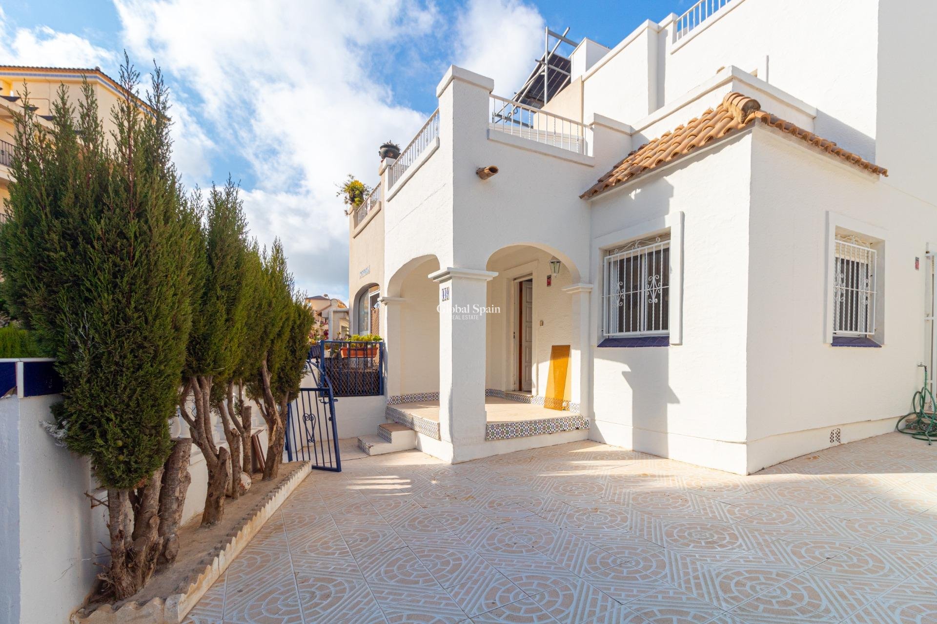 Venta - CASA -
ORIHUELA COSTA - La Florida