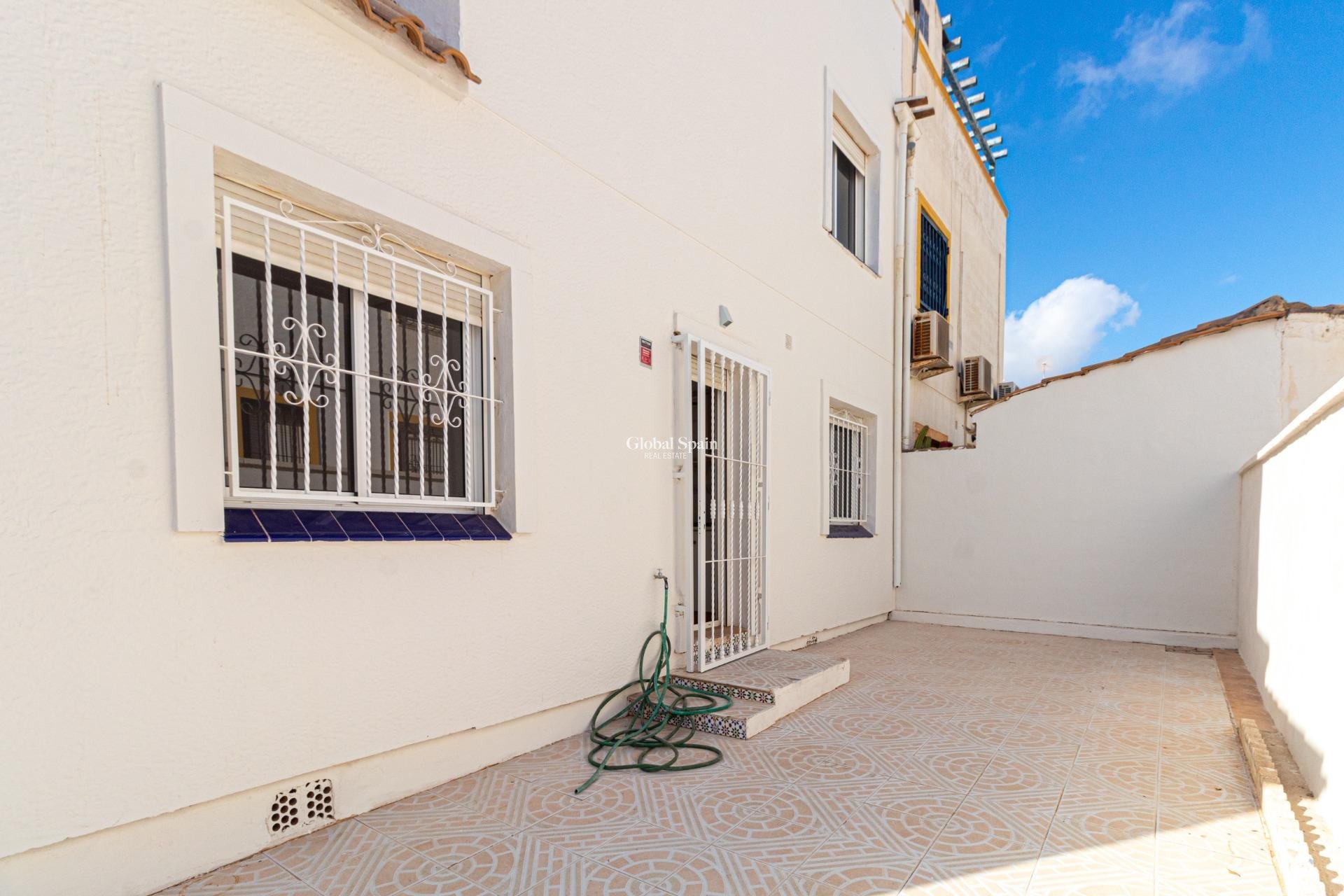 Venta - CASA -
ORIHUELA COSTA - La Florida