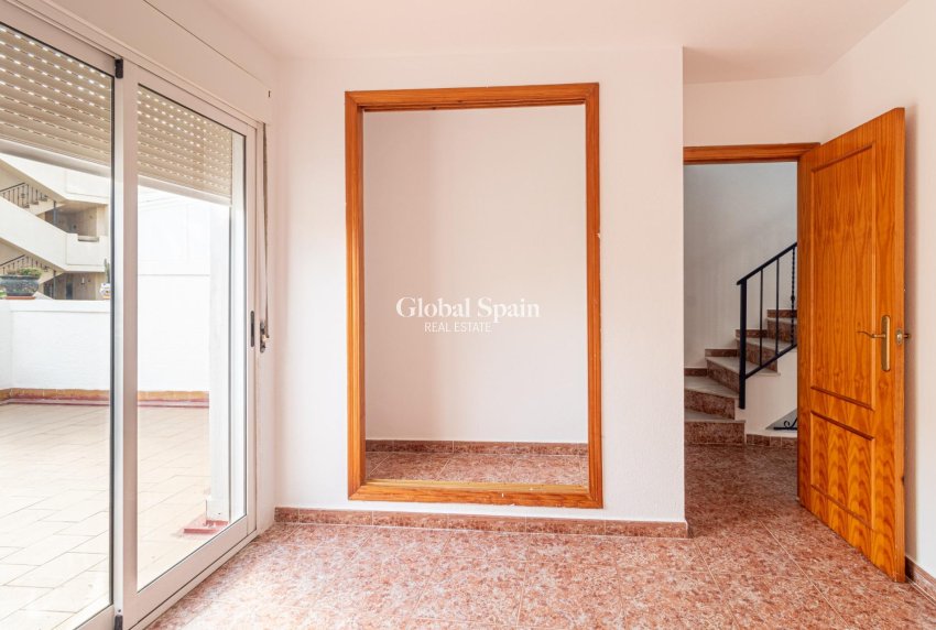 Venta - CASA -
ORIHUELA COSTA - La Florida