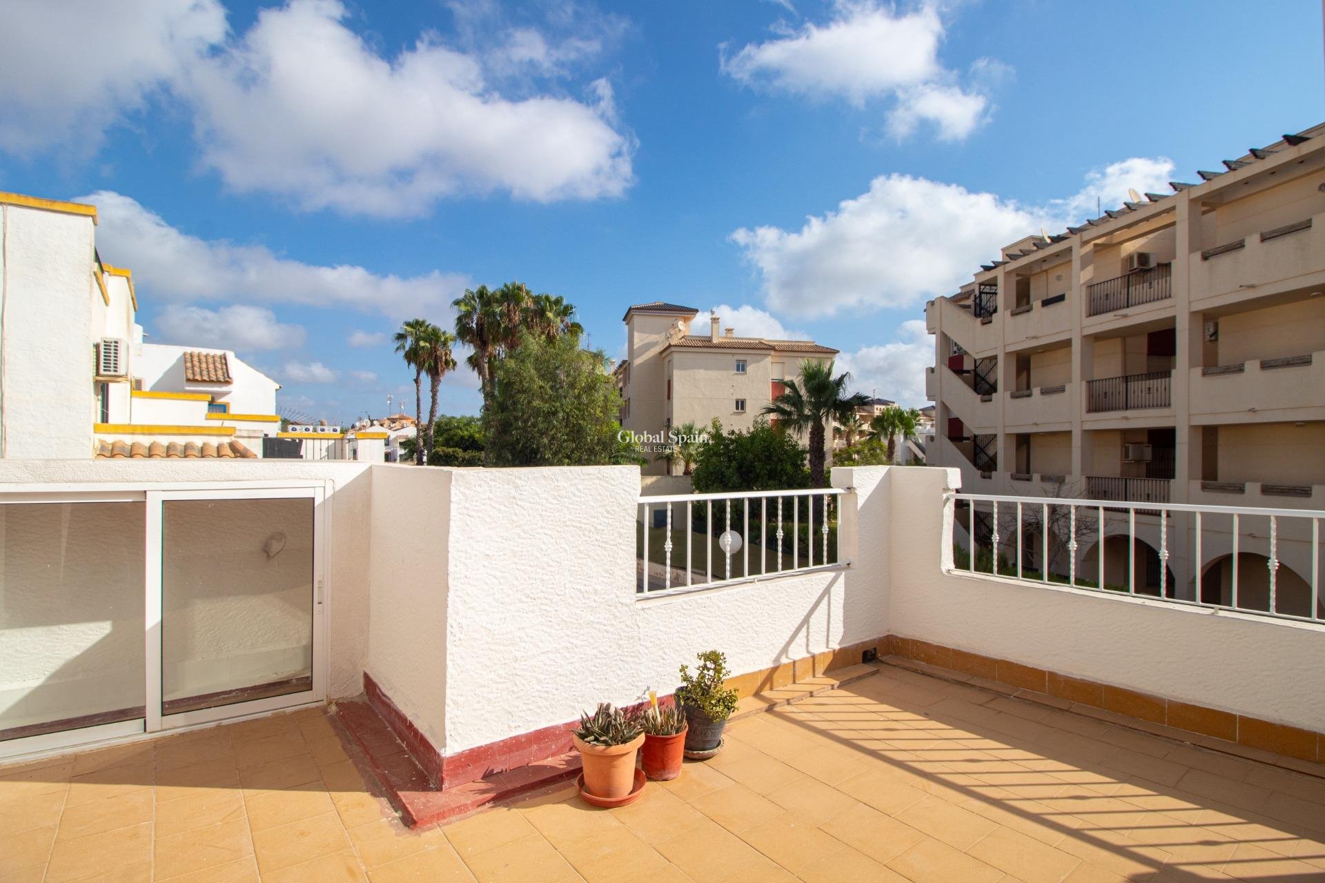 Venta - CASA -
ORIHUELA COSTA - La Florida