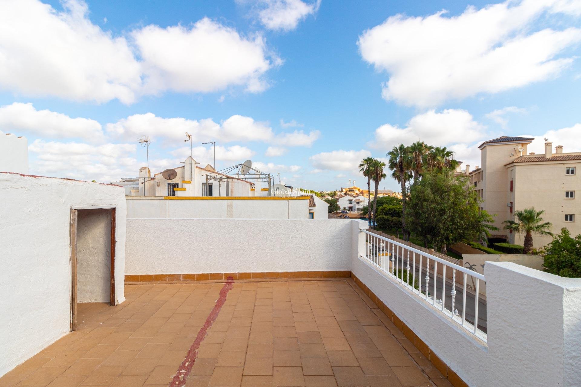 Venta - CASA -
ORIHUELA COSTA - La Florida