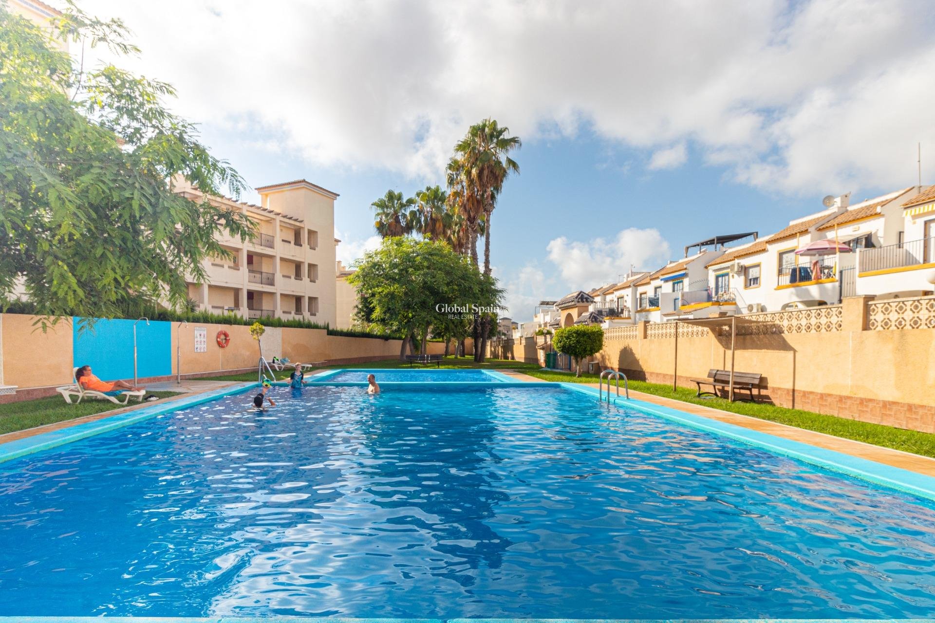 Venta - CASA -
ORIHUELA COSTA - La Florida