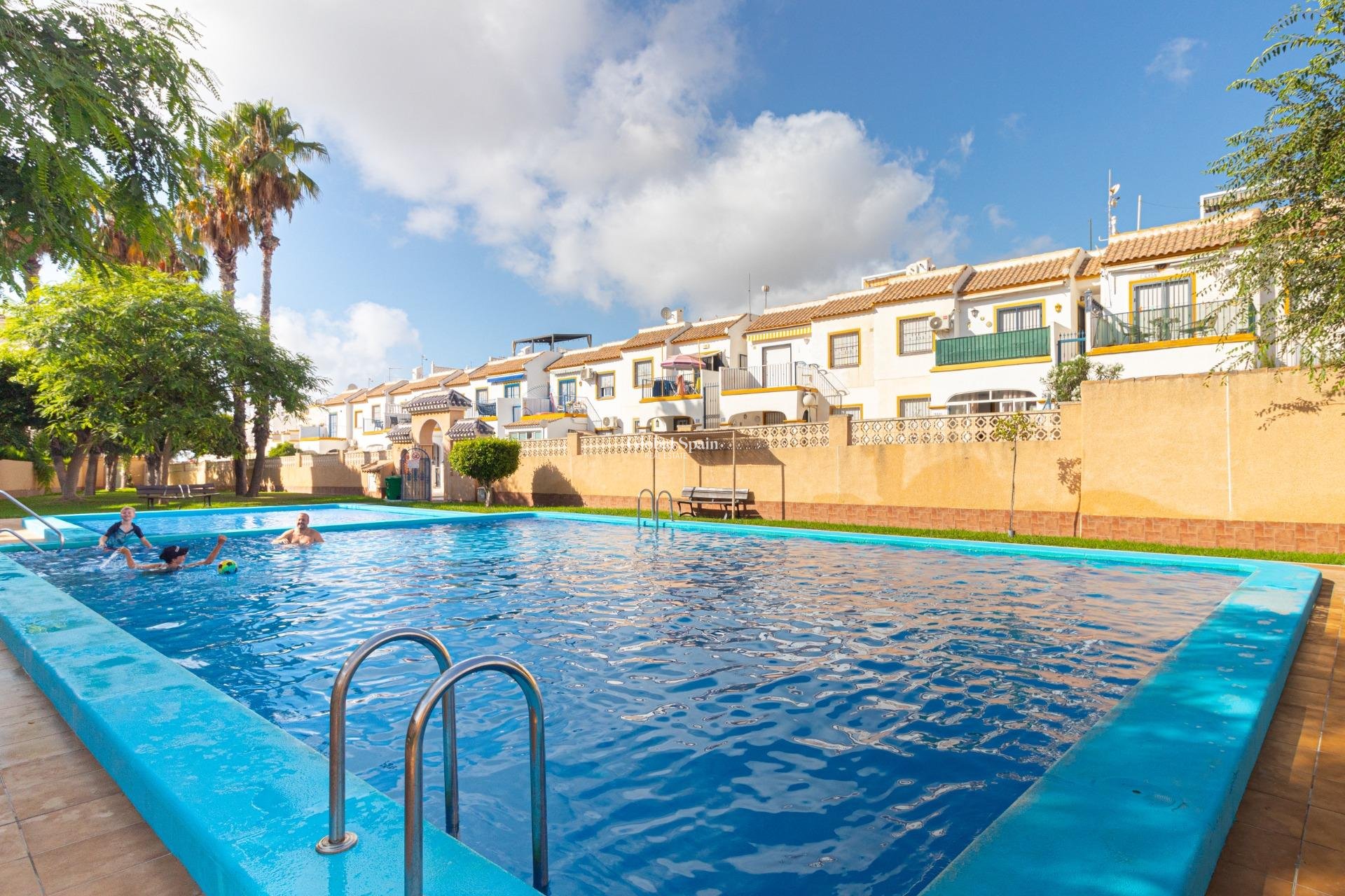 Venta - CASA -
ORIHUELA COSTA - La Florida