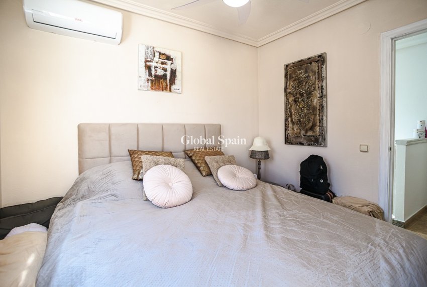 Venta - CASA -
ORIHUELA COSTA - La Florida