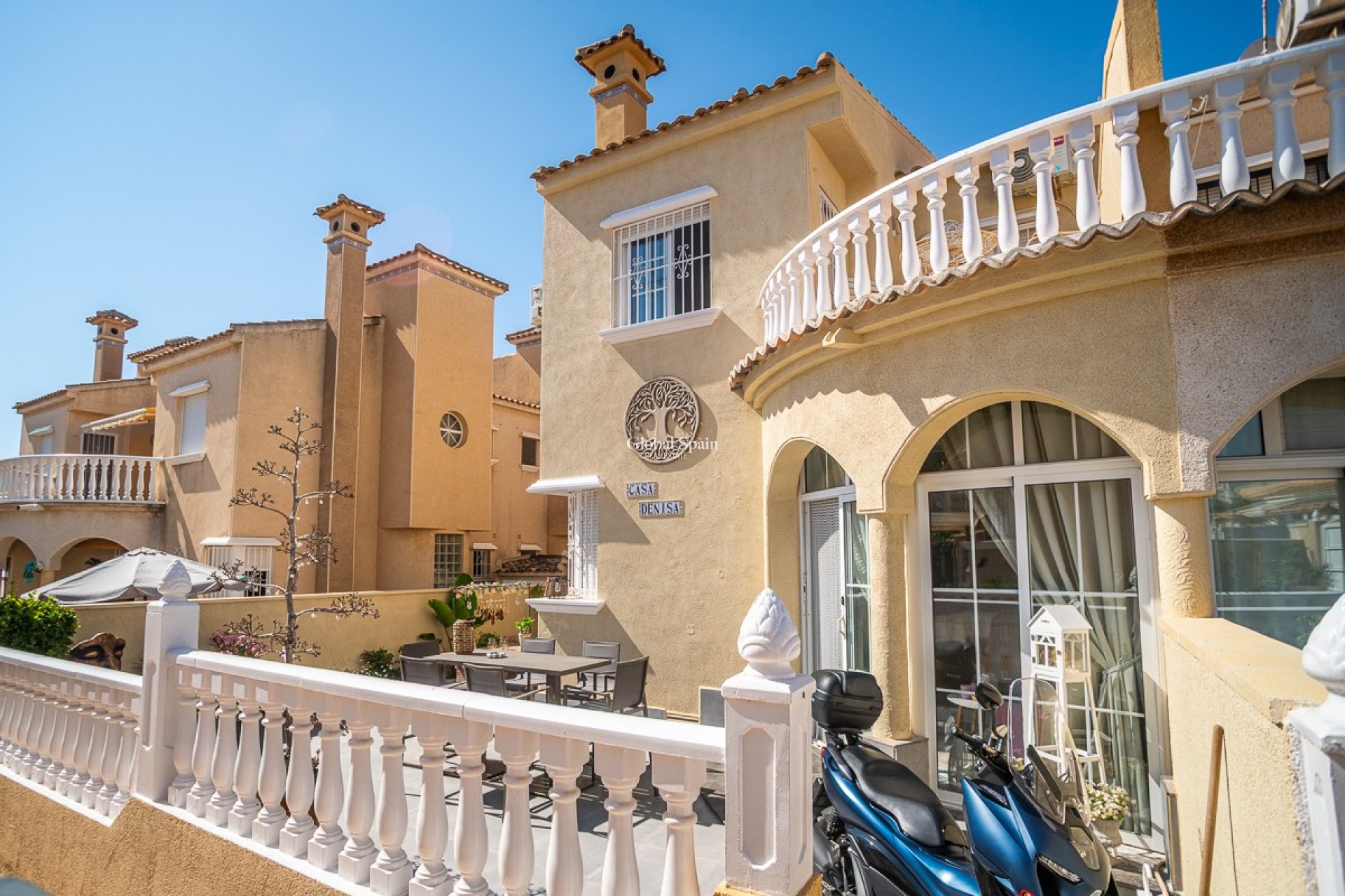 Venta - CASA -
ORIHUELA COSTA - La Florida