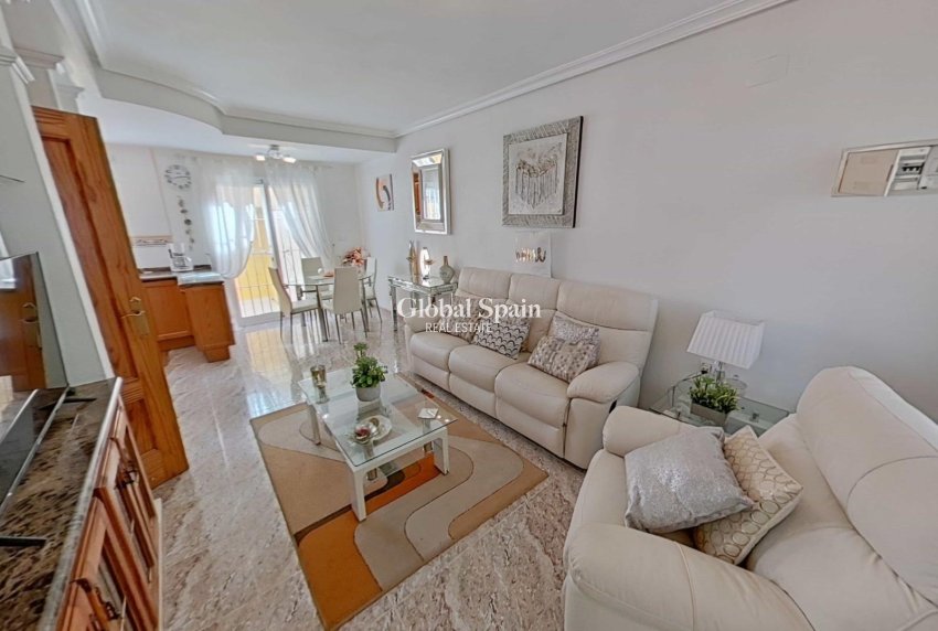 Venta - CASA -
ORIHUELA COSTA - La Regia