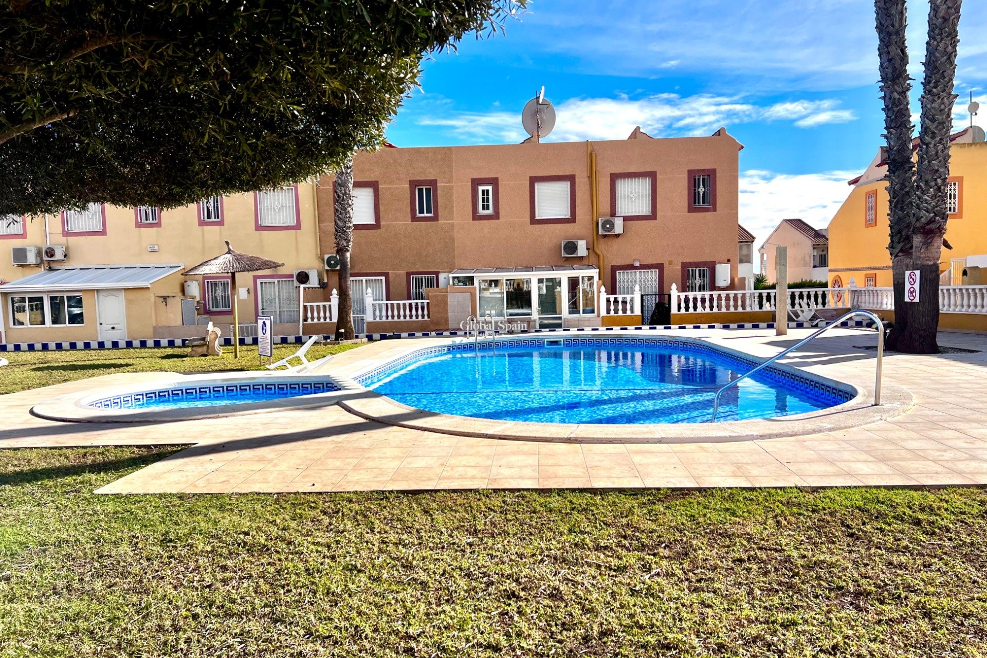 Venta - CASA -
ORIHUELA COSTA - La Regia