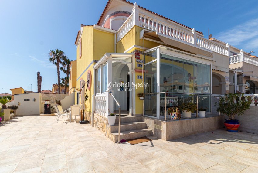 Venta - CASA -
ORIHUELA COSTA - La Regia