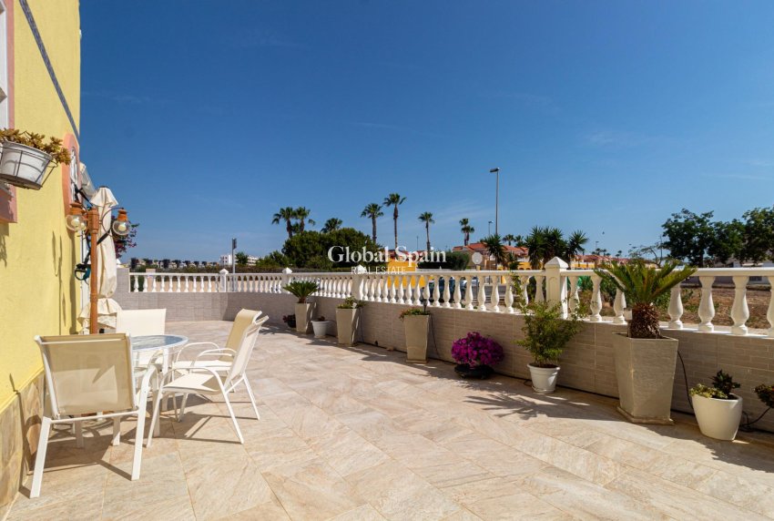 Venta - CASA -
ORIHUELA COSTA - La Regia