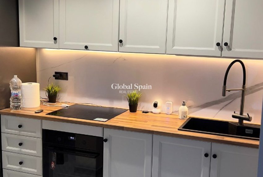 Venta - CASA -
ORIHUELA COSTA - La Zenia