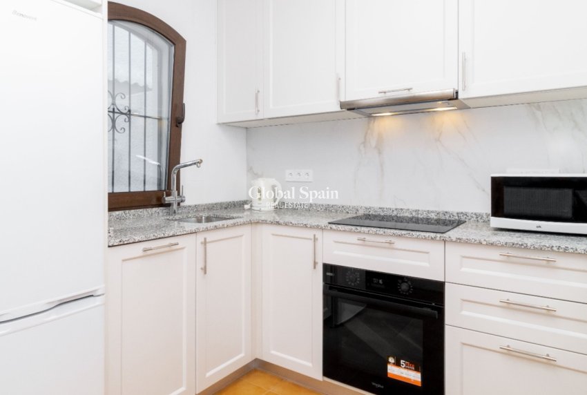 Venta - CASA -
ORIHUELA COSTA - La Zenia