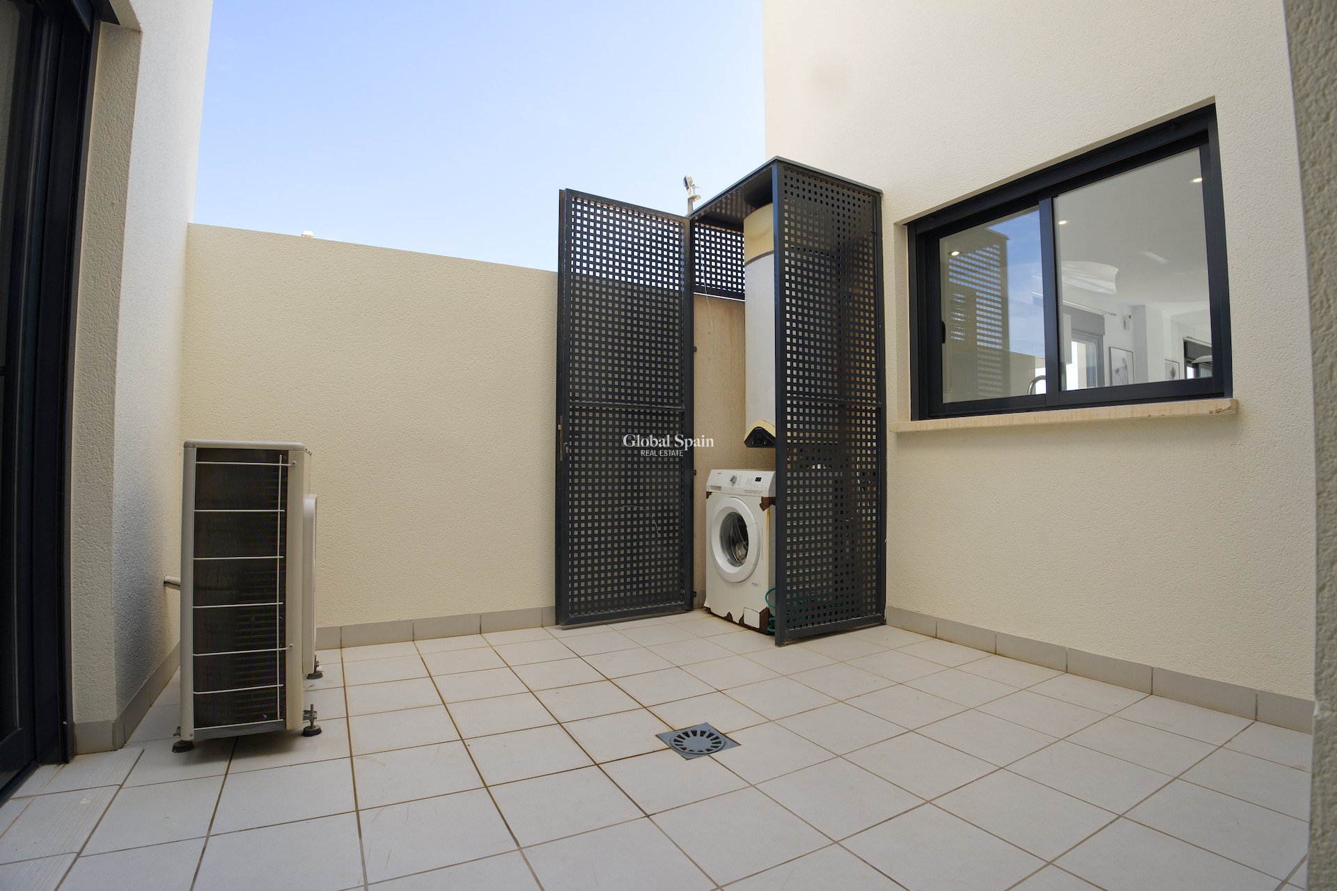 Venta - CASA -
ORIHUELA COSTA - La Zenia