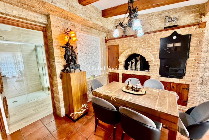 Venta - CASA -
ORIHUELA COSTA - La Zenia
