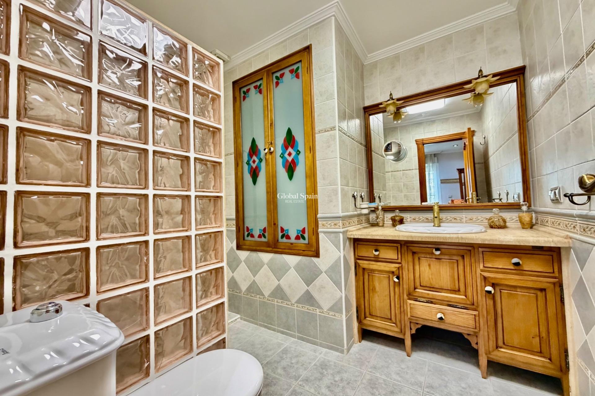 Venta - CASA -
ORIHUELA COSTA - La Zenia