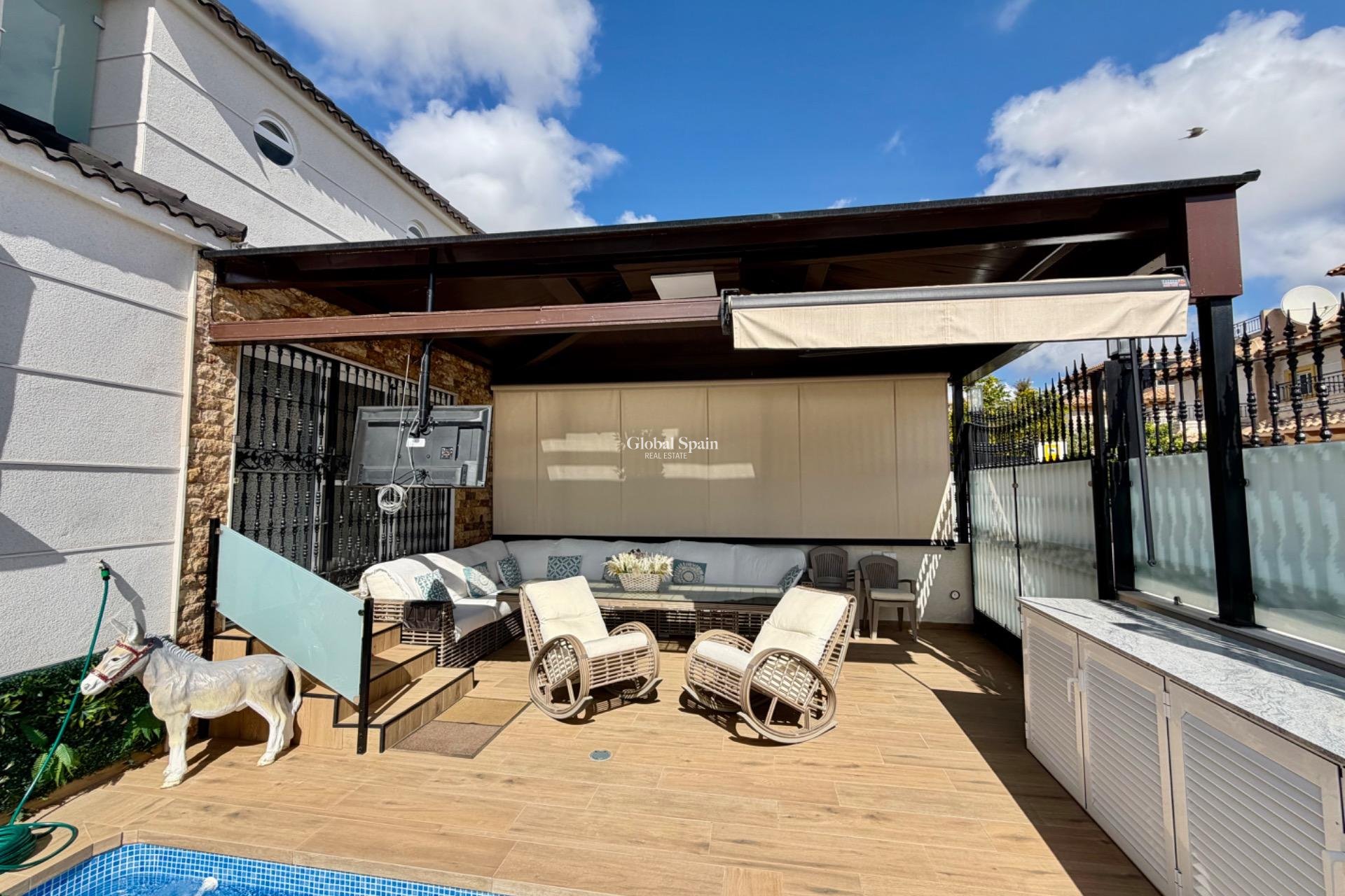 Venta - CASA -
ORIHUELA COSTA - La Zenia