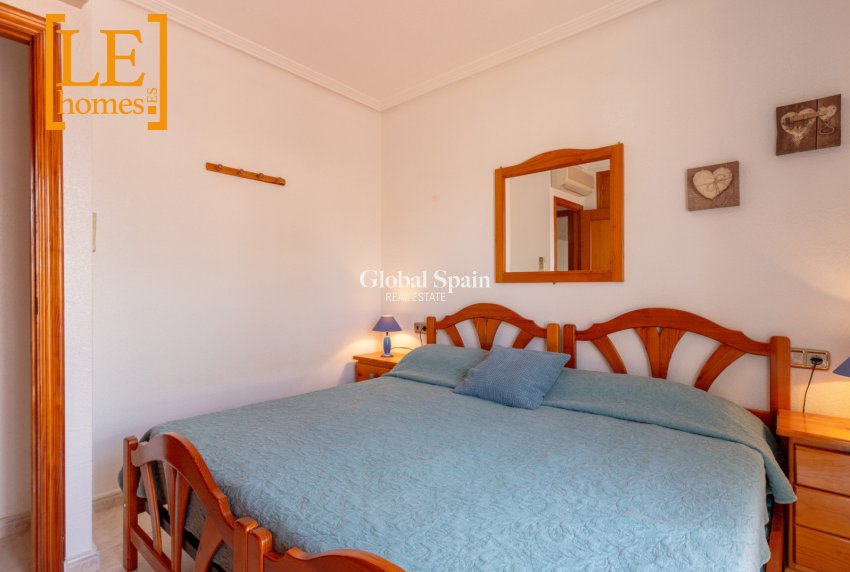 Venta - CASA -
ORIHUELA COSTA - La Zenia