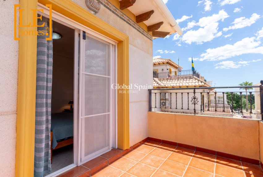 Venta - CASA -
ORIHUELA COSTA - La Zenia