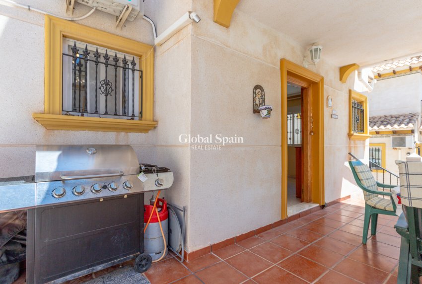 Venta - CASA -
ORIHUELA COSTA - La Zenia