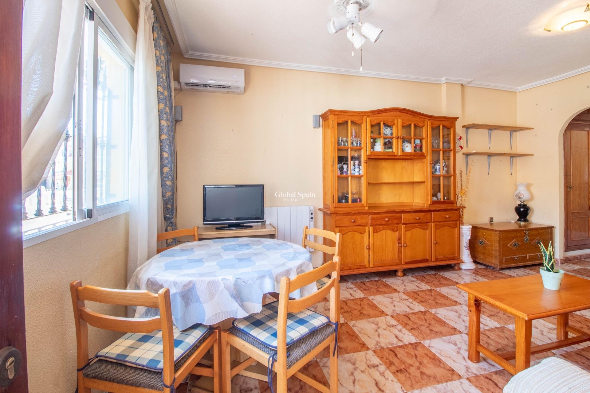Venta - CASA -
ORIHUELA COSTA - La Zenia