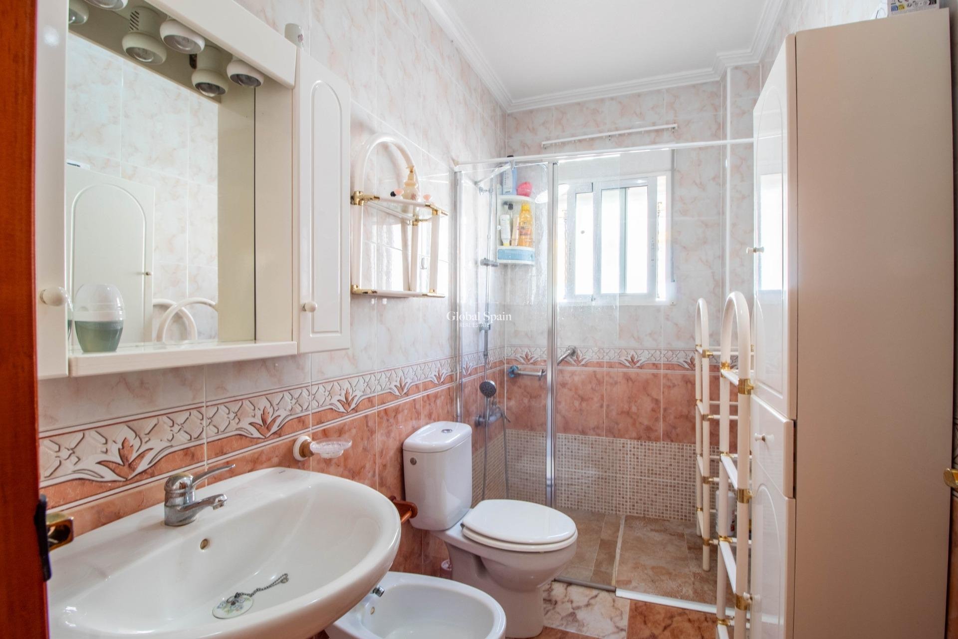 Venta - CASA -
ORIHUELA COSTA - La Zenia