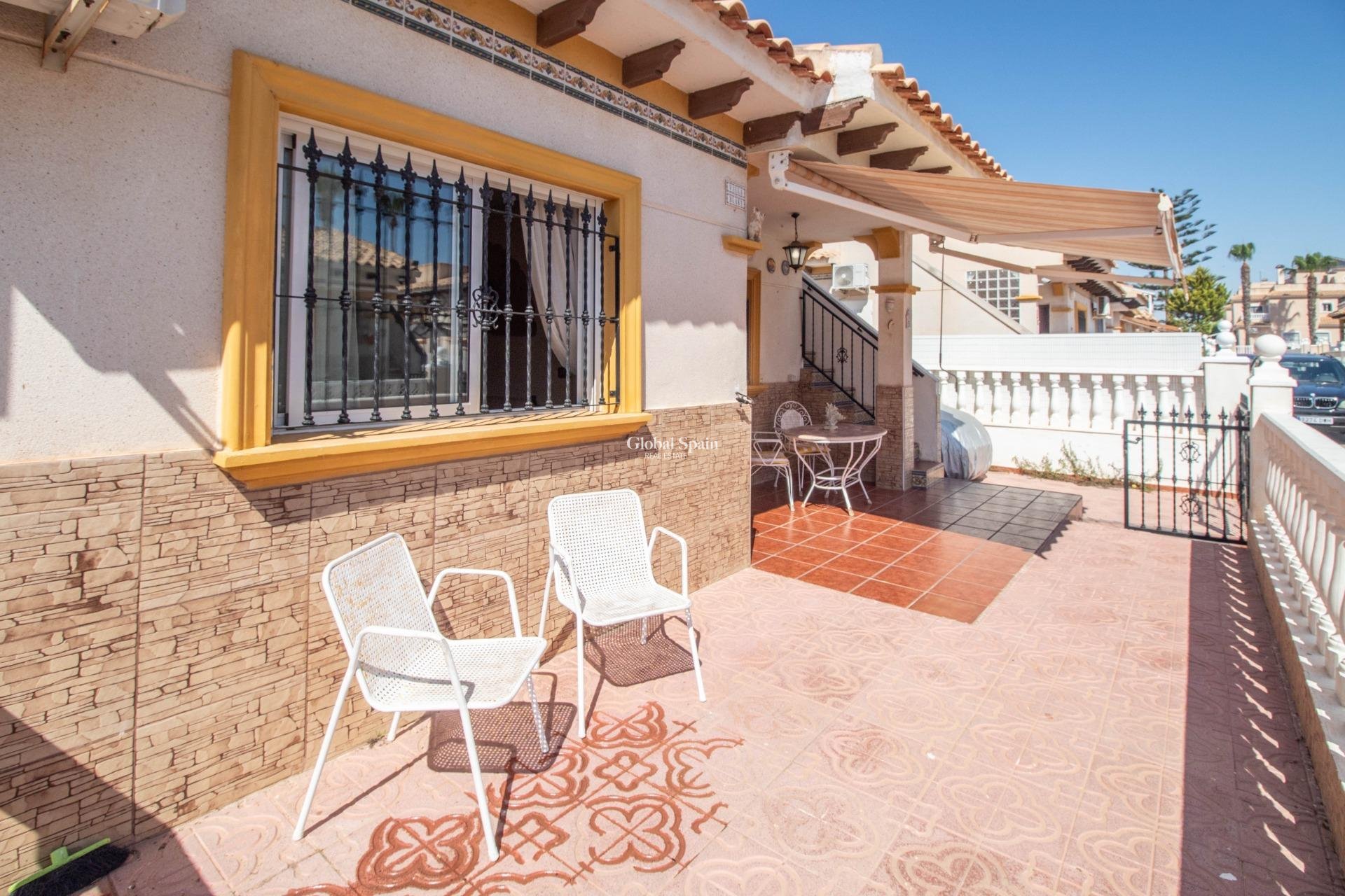 Venta - CASA -
ORIHUELA COSTA - La Zenia