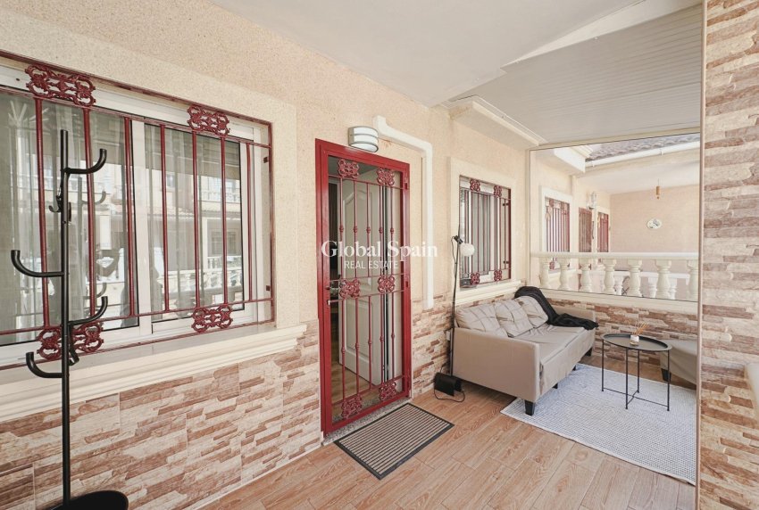 Venta - CASA -
ORIHUELA COSTA - La Zenia