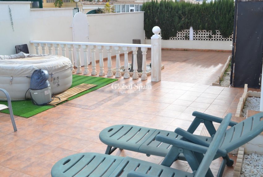 Venta - CASA -
ORIHUELA COSTA - La Zenia