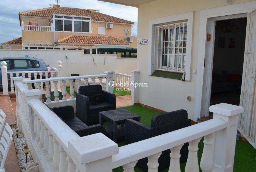 Venta - CASA -
ORIHUELA COSTA - La Zenia