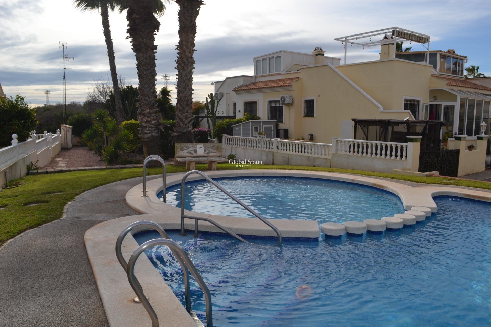 Venta - CASA -
ORIHUELA COSTA - La Zenia