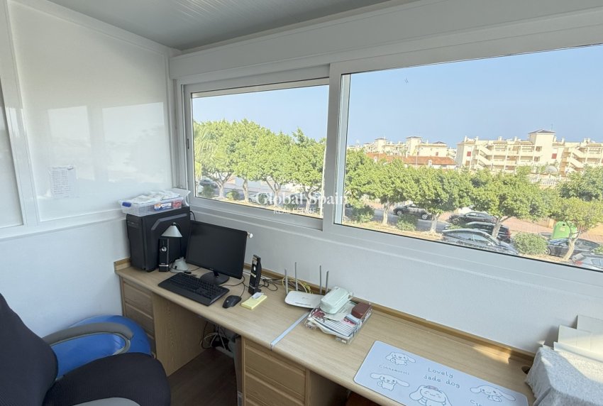 Venta - Casa -
ORIHUELA COSTA - La Zenia