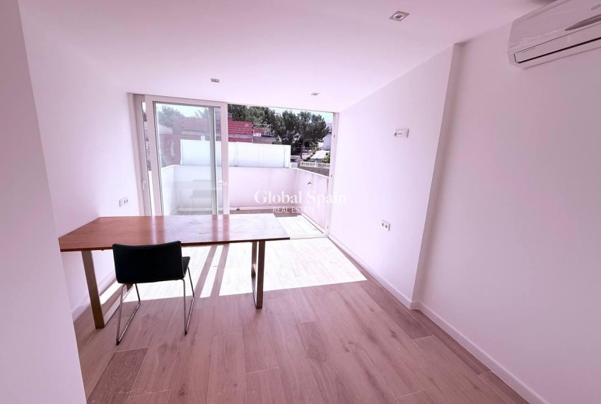 Venta - CASA -
ORIHUELA COSTA - Las Filipinas