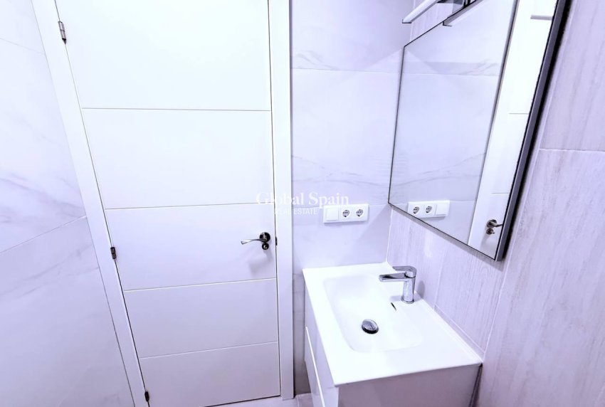 Venta - CASA -
ORIHUELA COSTA - Las Filipinas