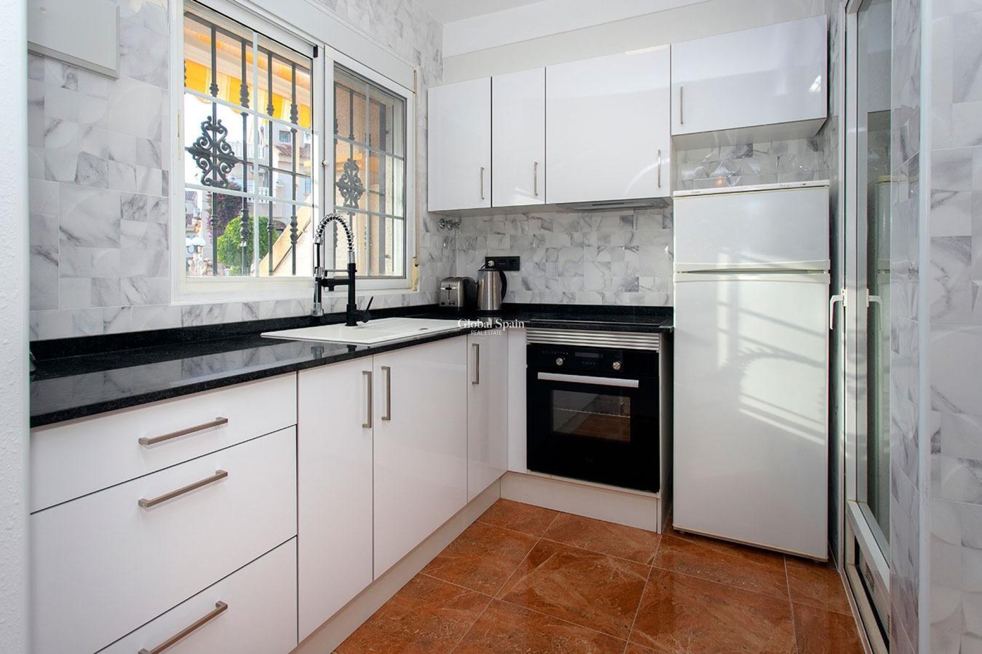 Venta - CASA -
ORIHUELA COSTA - Las Filipinas