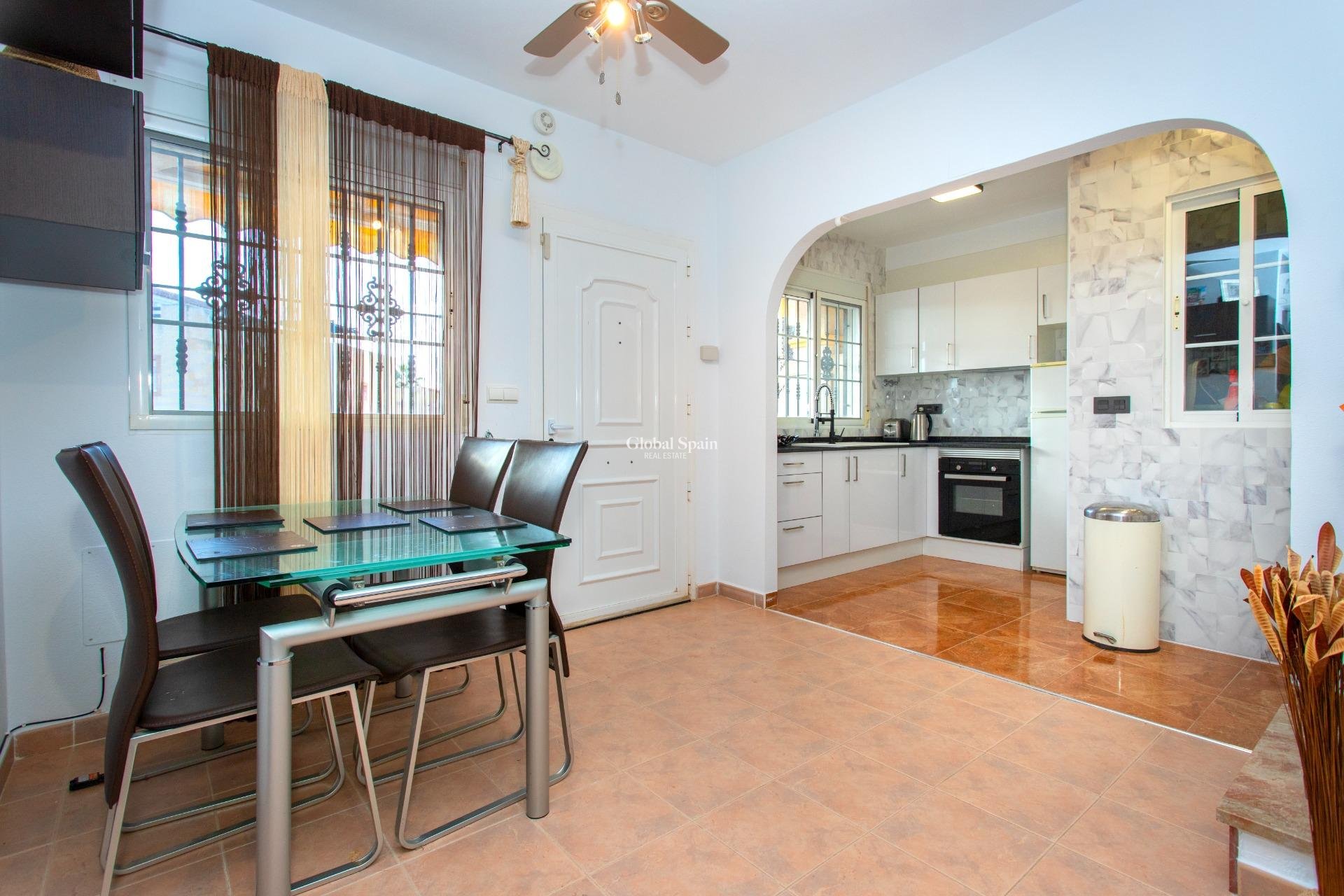 Venta - CASA -
ORIHUELA COSTA - Las Filipinas