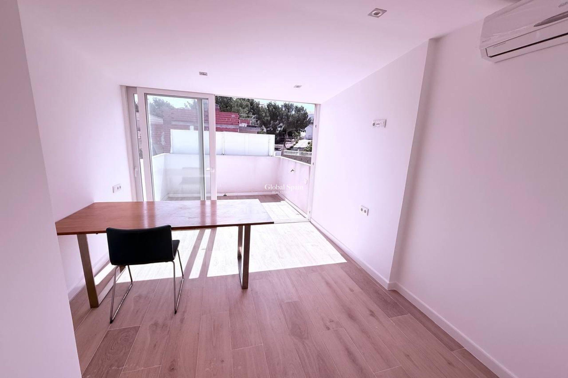 Venta - CASA -
ORIHUELA COSTA - Las Filipinas