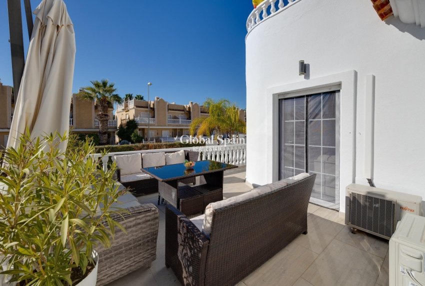 Venta - CASA -
ORIHUELA COSTA - Las Filipinas