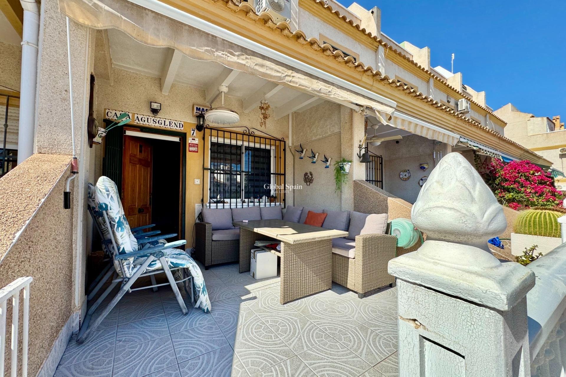 Venta - CASA -
ORIHUELA COSTA - Las Filipinas