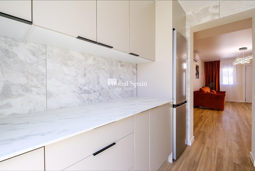 Venta - CASA -
ORIHUELA COSTA - Las Filipinas