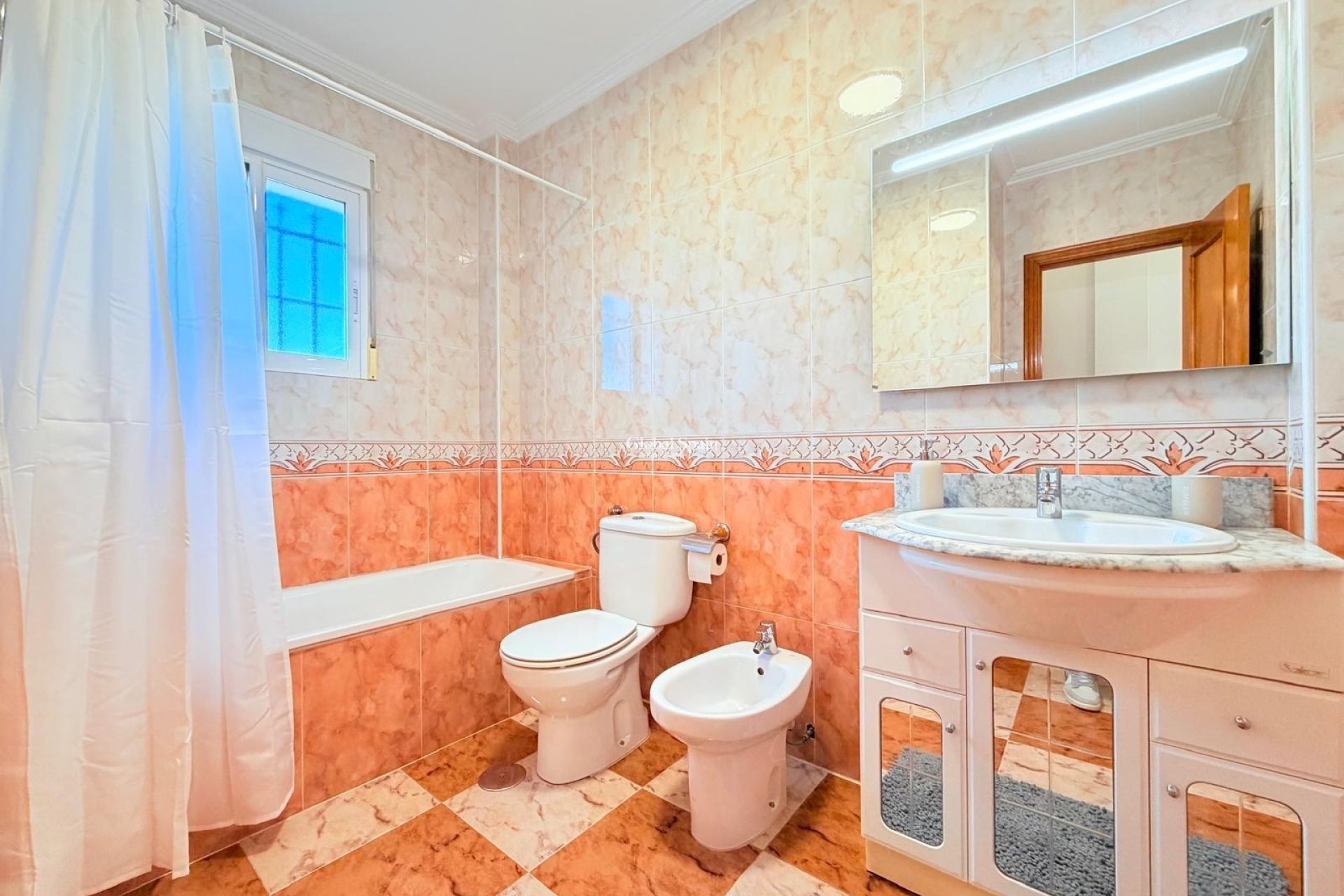Venta - CASA -
ORIHUELA COSTA - Las Filipinas