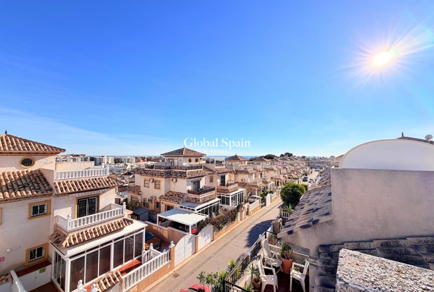 Venta - CASA -
ORIHUELA COSTA - Las Filipinas