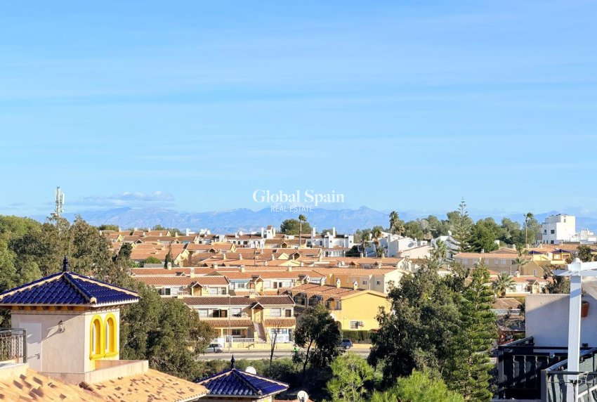 Venta - CASA -
ORIHUELA COSTA - Las Filipinas