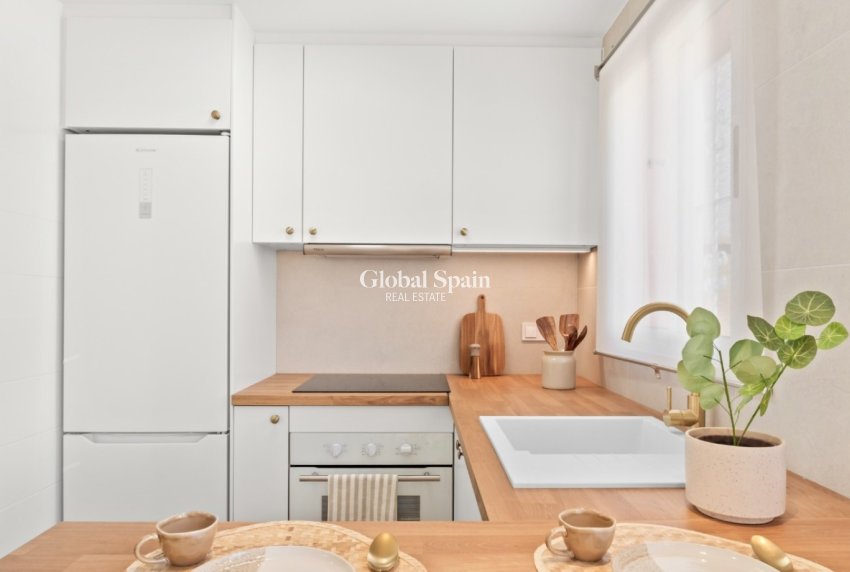 Venta - CASA -
ORIHUELA COSTA - Las Filipinas