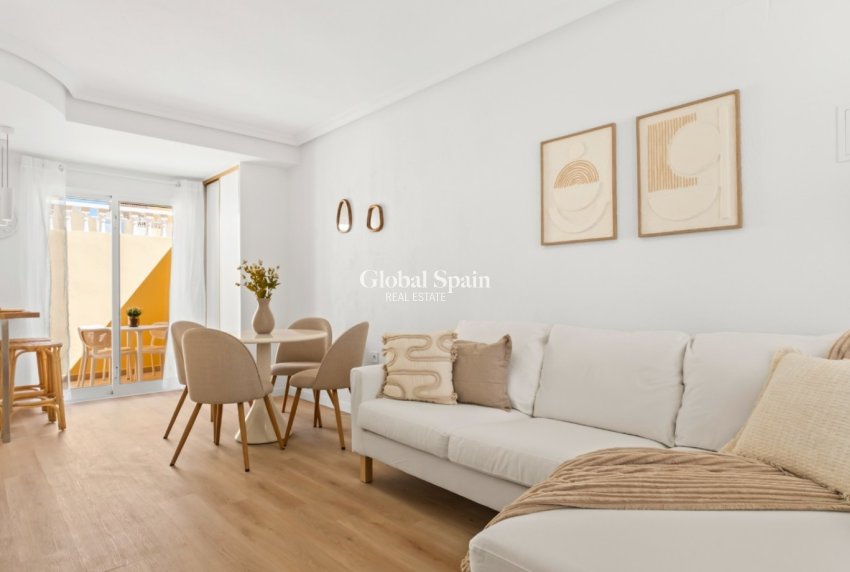 Venta - CASA -
ORIHUELA COSTA - Las Filipinas