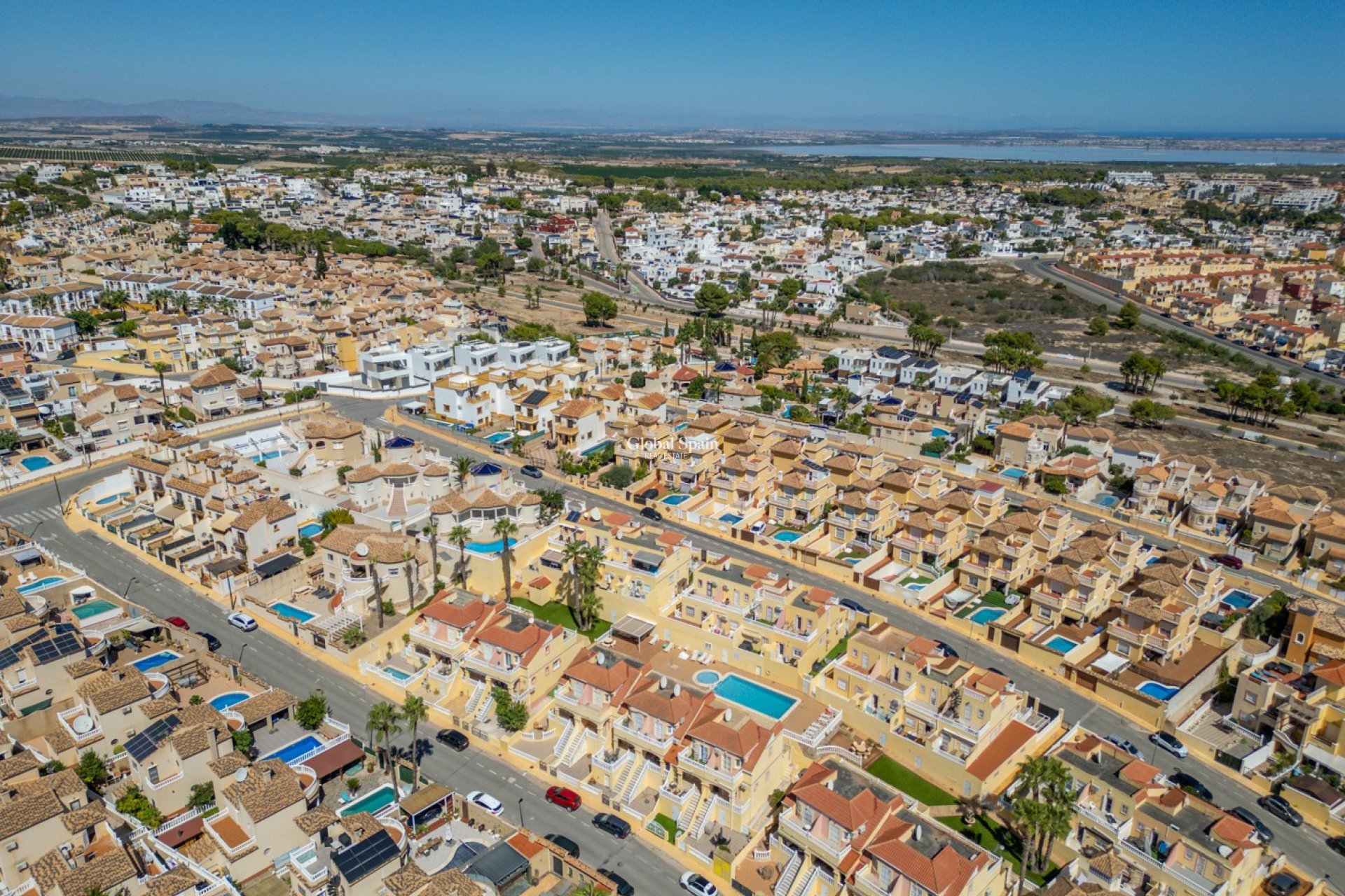 Venta - CASA -
ORIHUELA COSTA - Las Filipinas