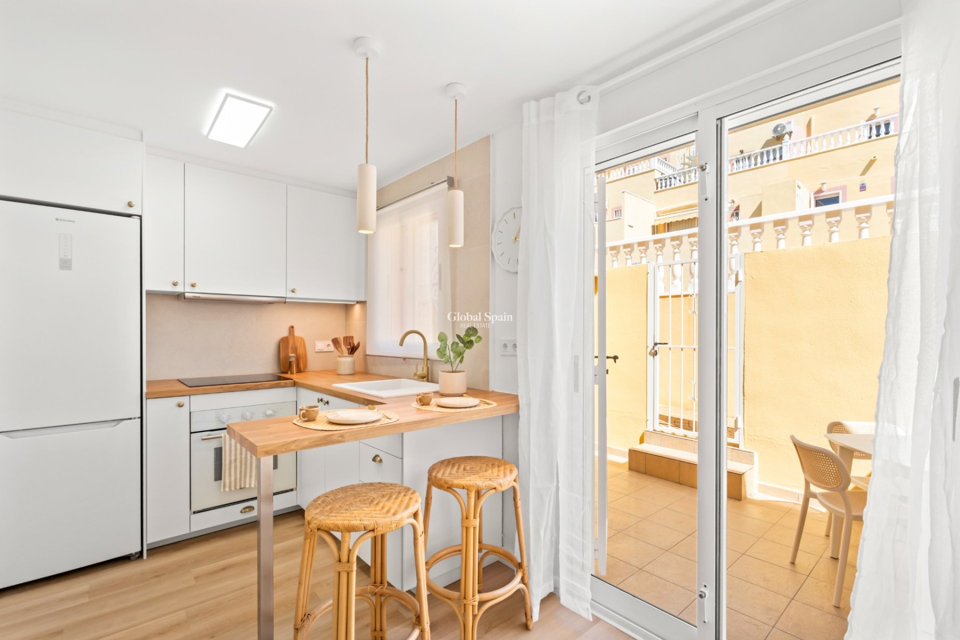 Venta - CASA -
ORIHUELA COSTA - Las Filipinas